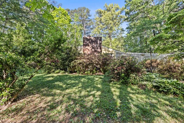 301 Woodland Drive, La Fayette, GA 30728