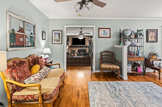 301 Woodland Drive, La Fayette, GA 30728