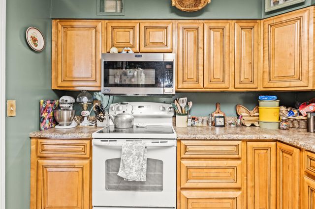 301 Woodland Drive, La Fayette, GA 30728