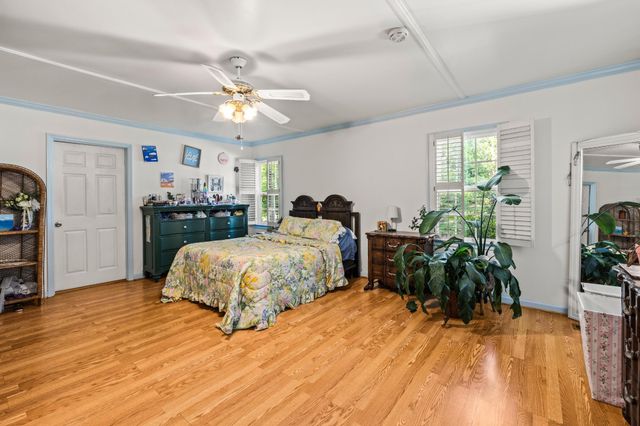 301 Woodland Drive, La Fayette, GA 30728
