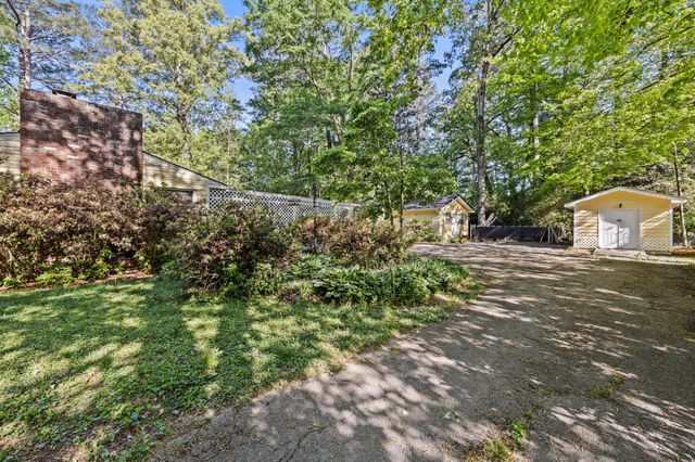 301 Woodland Drive, La Fayette, GA 30728