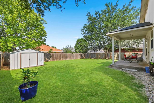 111 Brazos LN, Kyle, TX 78640