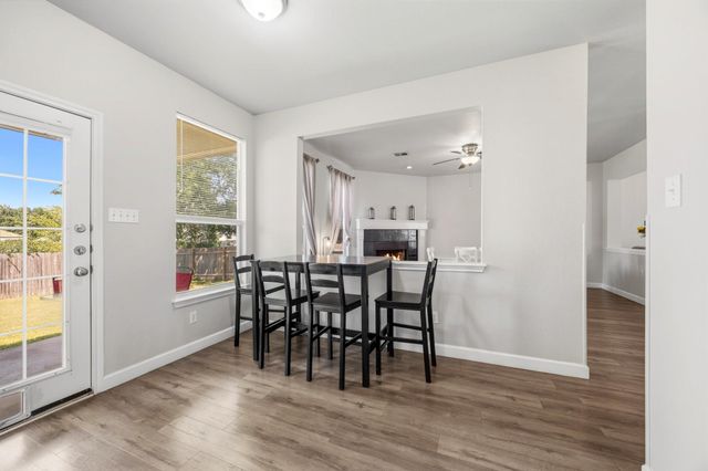111 Brazos LN, Kyle, TX 78640