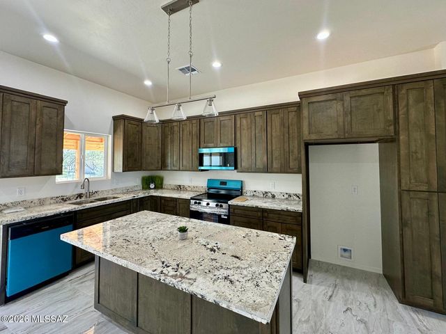 62 Circulo Cortez, Rio Rico, AZ 85648