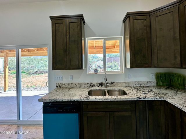 62 Circulo Cortez, Rio Rico, AZ 85648