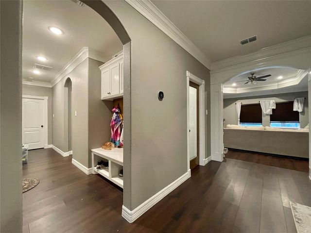 218 N Avenue A, Freeport, TX 77541