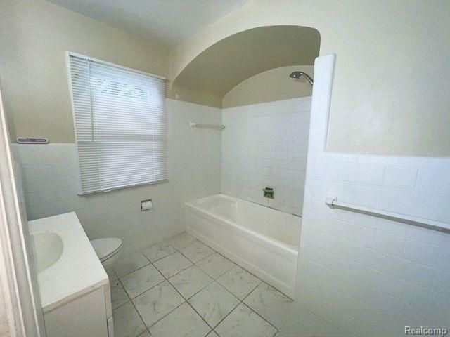 16842 Greenview Avenue, Detroit, MI 48219