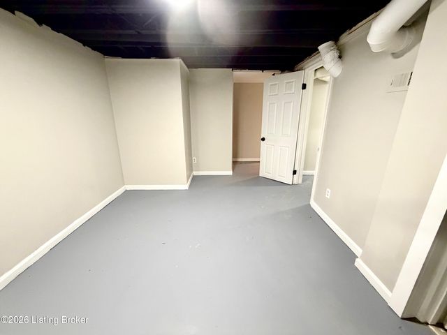1545 Catalpa St, Louisville, KY 40211