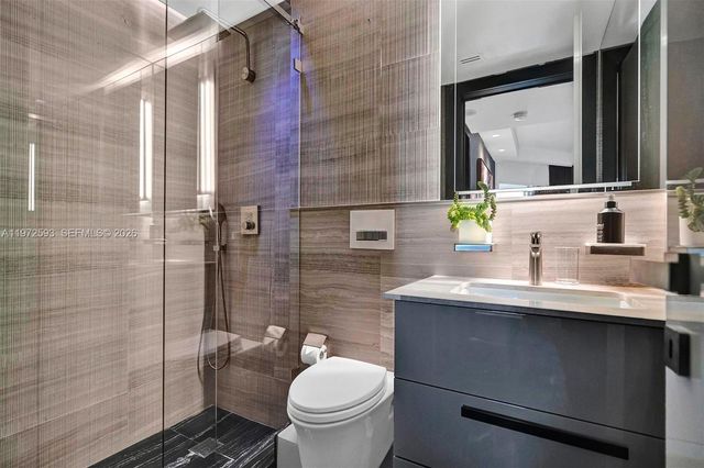 17555 Collins Ave 2107, Sunny Isles Beach, FL 33160