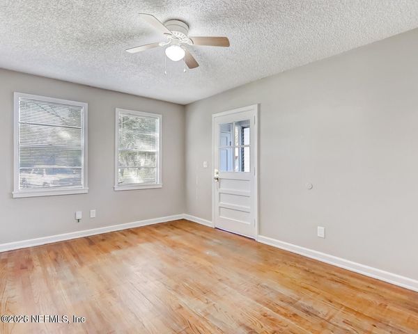 1901 PULLMAN Court, Jacksonville, FL 32209