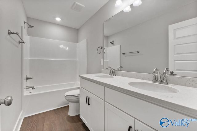 7529 Speckle Belly Boulevard, Owens Cross Roads, AL 35763