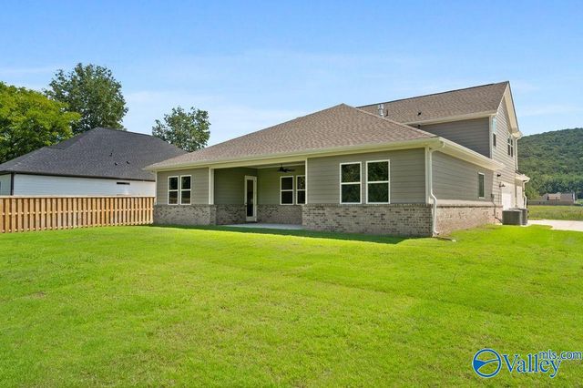 7529 Speckle Belly Boulevard, Owens Cross Roads, AL 35763