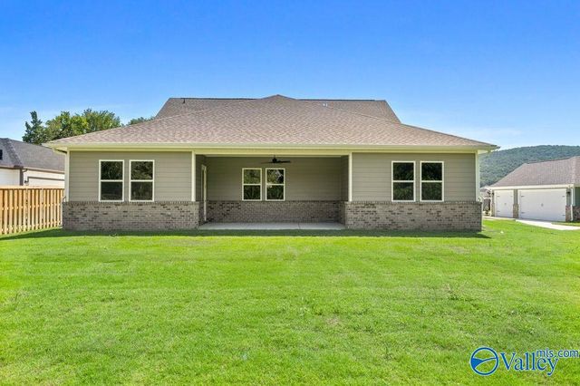 7529 Speckle Belly Boulevard, Owens Cross Roads, AL 35763