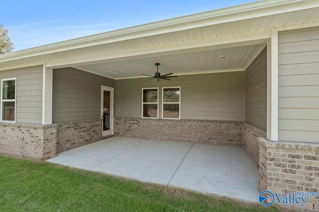 7529 Speckle Belly Boulevard, Owens Cross Roads, AL 35763