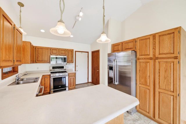 3781 TOKEN Road, Deforest, WI 53532
