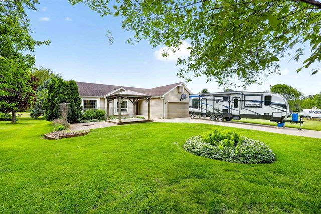 3781 TOKEN Road, Deforest, WI 53532