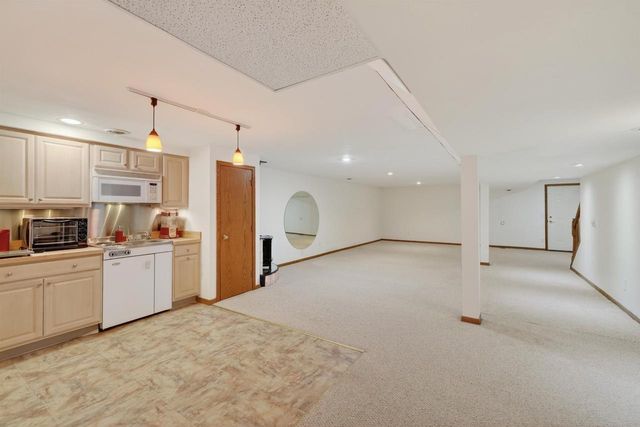 3781 TOKEN Road, Deforest, WI 53532