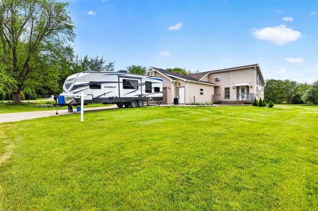 3781 TOKEN Road, Deforest, WI 53532