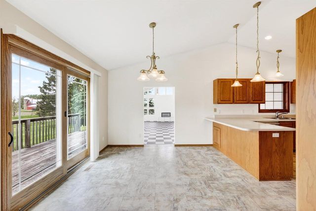 3781 TOKEN Road, Deforest, WI 53532