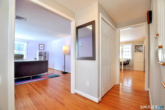 90 Seminary Road, Simsbury, CT 06070