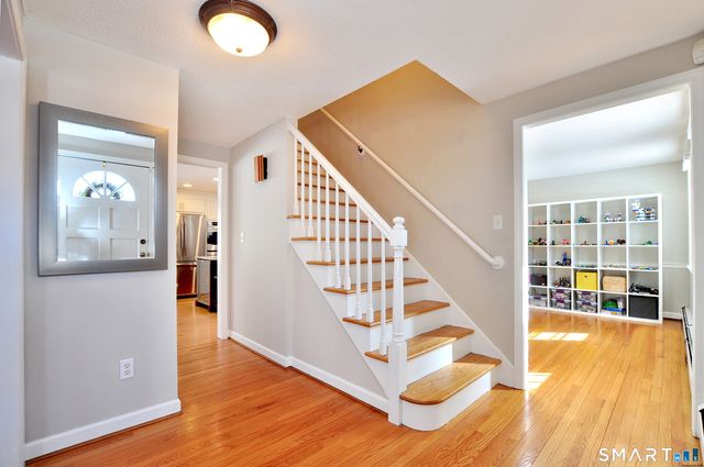 90 Seminary Road, Simsbury, CT 06070