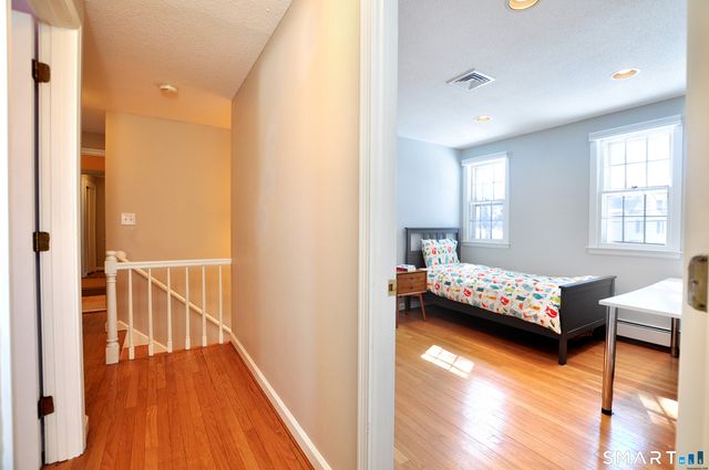 90 Seminary Road, Simsbury, CT 06070