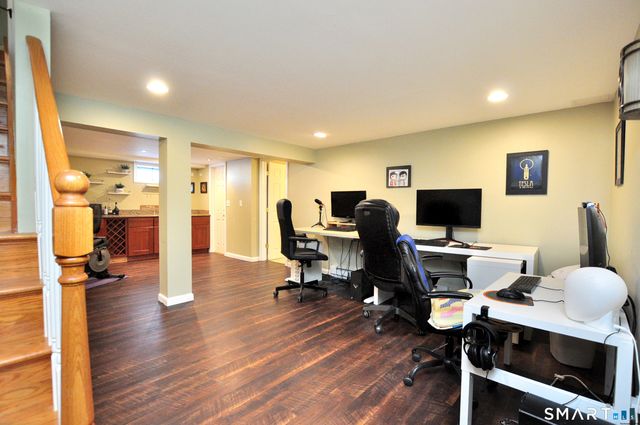 90 Seminary Road, Simsbury, CT 06070