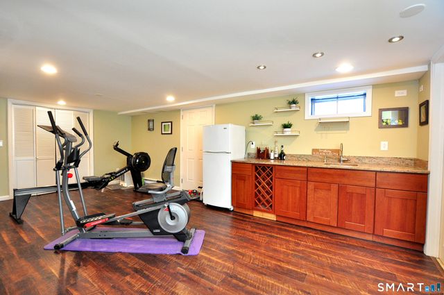 90 Seminary Road, Simsbury, CT 06070