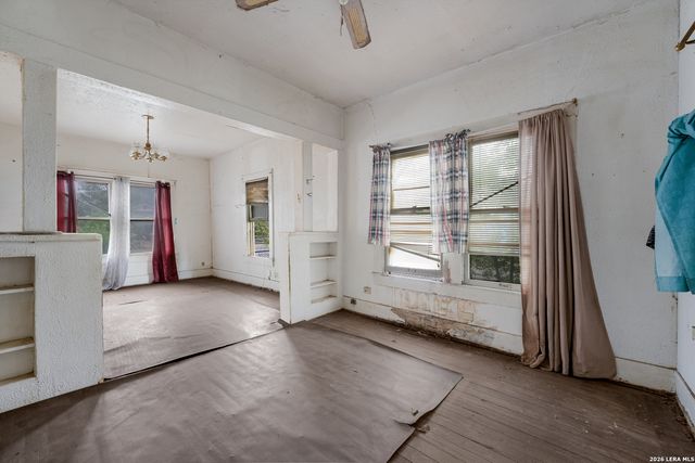 3007 Buena Vista, San Antonio, TX 78207