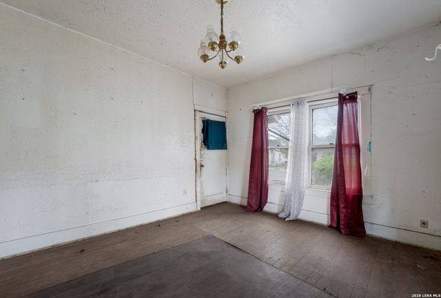 3007 Buena Vista, San Antonio, TX 78207