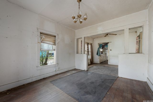 3007 Buena Vista, San Antonio, TX 78207