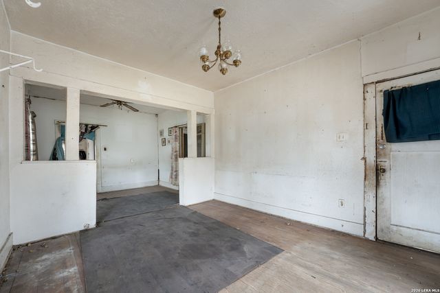 3007 Buena Vista, San Antonio, TX 78207