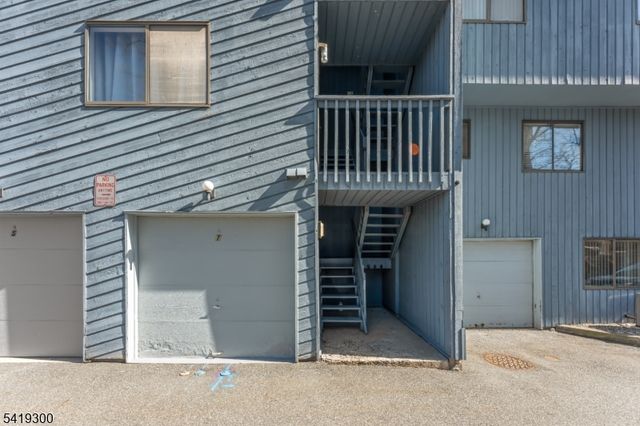 114 Pennington Ave T, Passaic City, NJ 07055