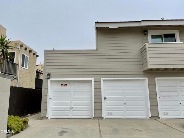 4958 Nautilus Street, Oxnard, CA 93035