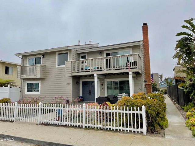 4958 Nautilus Street, Oxnard, CA 93035