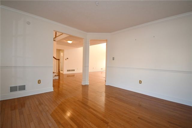 215 Victoria Ln, Peters Twp, PA 15317