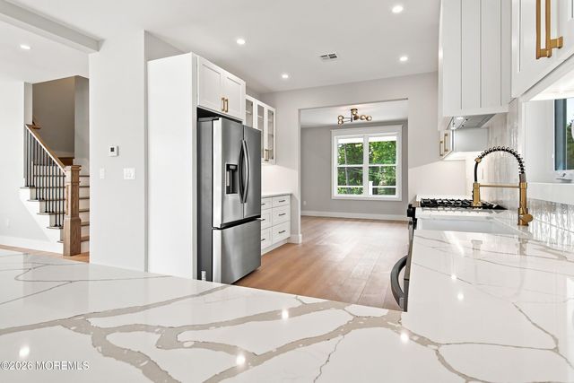 96 Pinewood Road, Toms River, NJ 08753