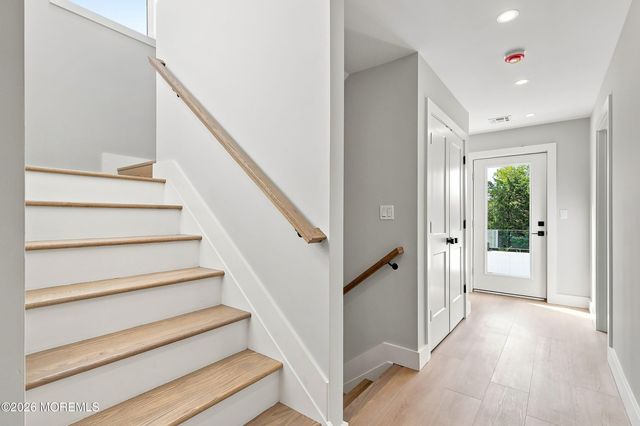 96 Pinewood Road, Toms River, NJ 08753