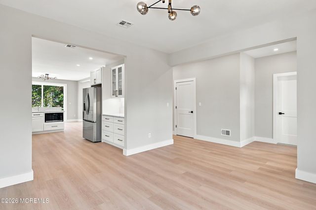96 Pinewood Road, Toms River, NJ 08753