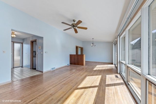 493 Amherst Avenue, Des Plaines, IL 60016