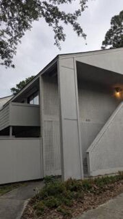 806 Greenmeadow Drive, Goose Creek, SC 29445