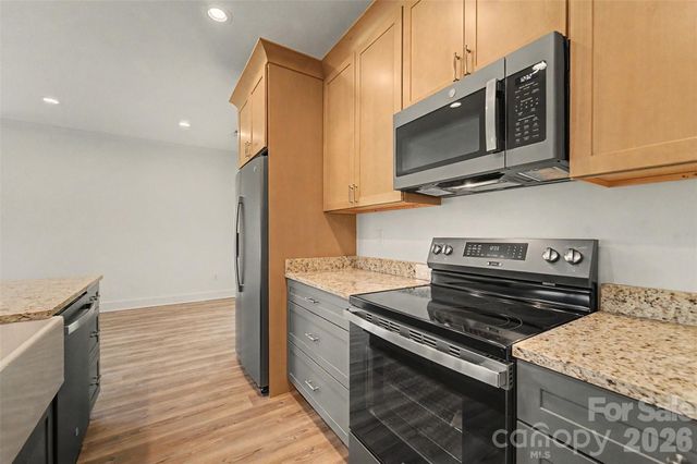 99 Junes Way, Waynesville, NC 28786