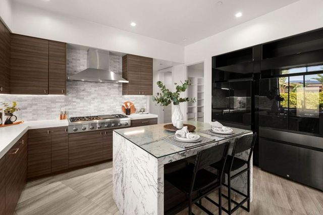 2170 Via Nina, La Jolla, CA 92037
