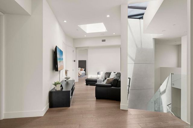 2170 Via Nina, La Jolla, CA 92037