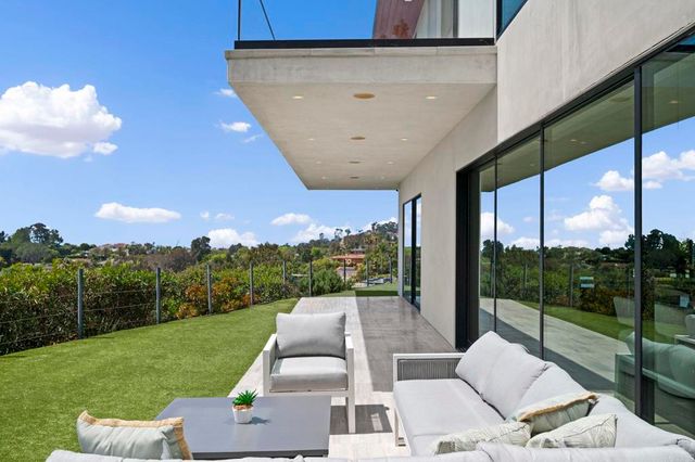 2170 Via Nina, La Jolla, CA 92037
