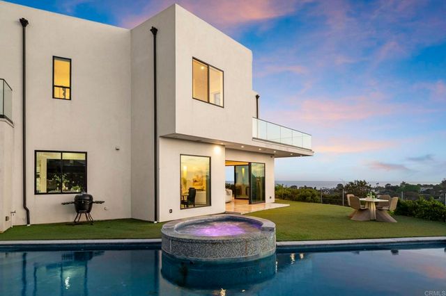 2170 Via Nina, La Jolla, CA 92037
