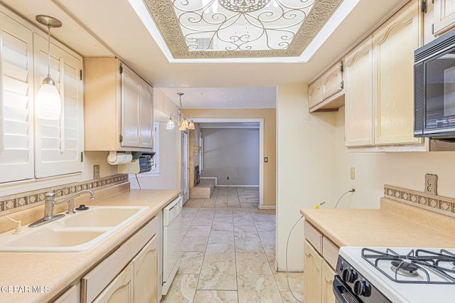 11016 Bob Stone Drive, El Paso, TX 79936