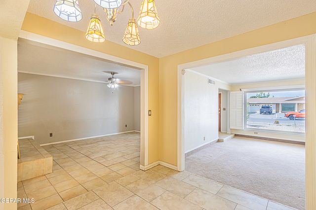 11016 Bob Stone Drive, El Paso, TX 79936