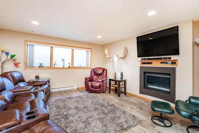 6139 16th Street S, Fargo, ND 58104
