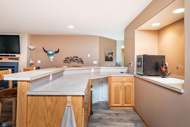 6139 16th Street S, Fargo, ND 58104